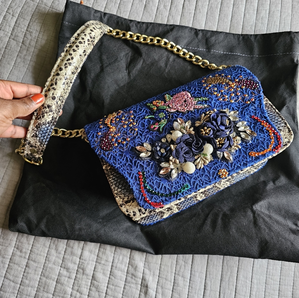 stunning Made in Africa bespoke hand bag.